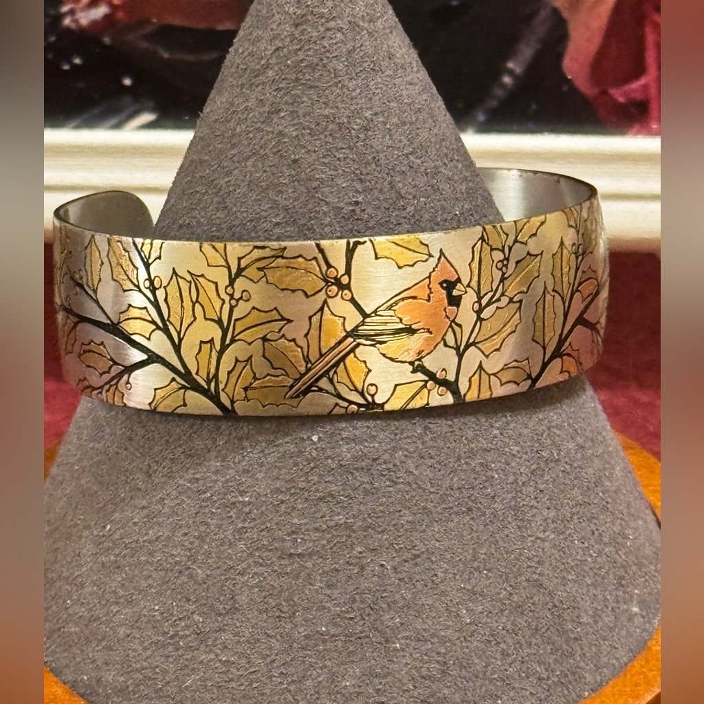 Vtg Reed & Barton Damascene Pewter Cuff W/Cardinal Resting On A Autumn Oak Tree